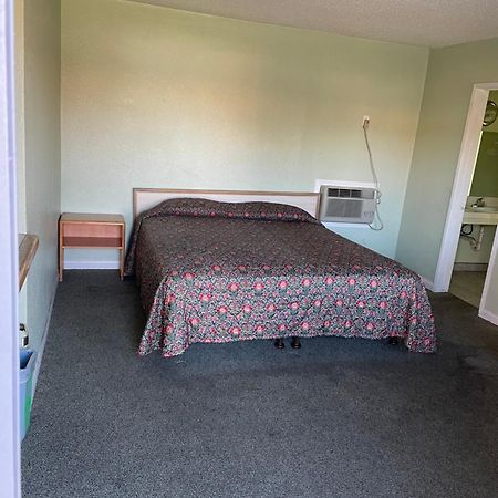 Ramona Motel Hemet Bagian luar foto