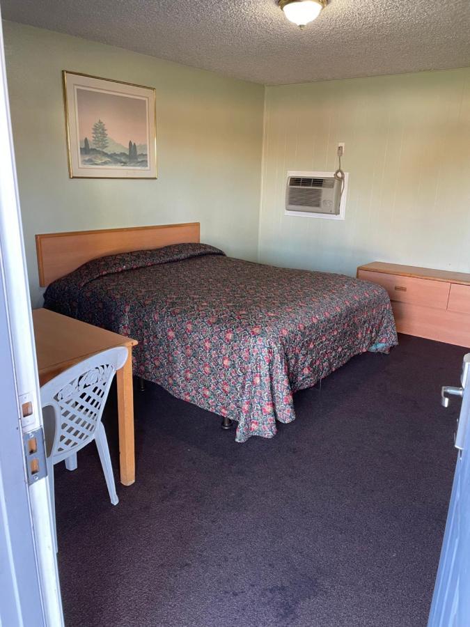Ramona Motel Hemet Bagian luar foto