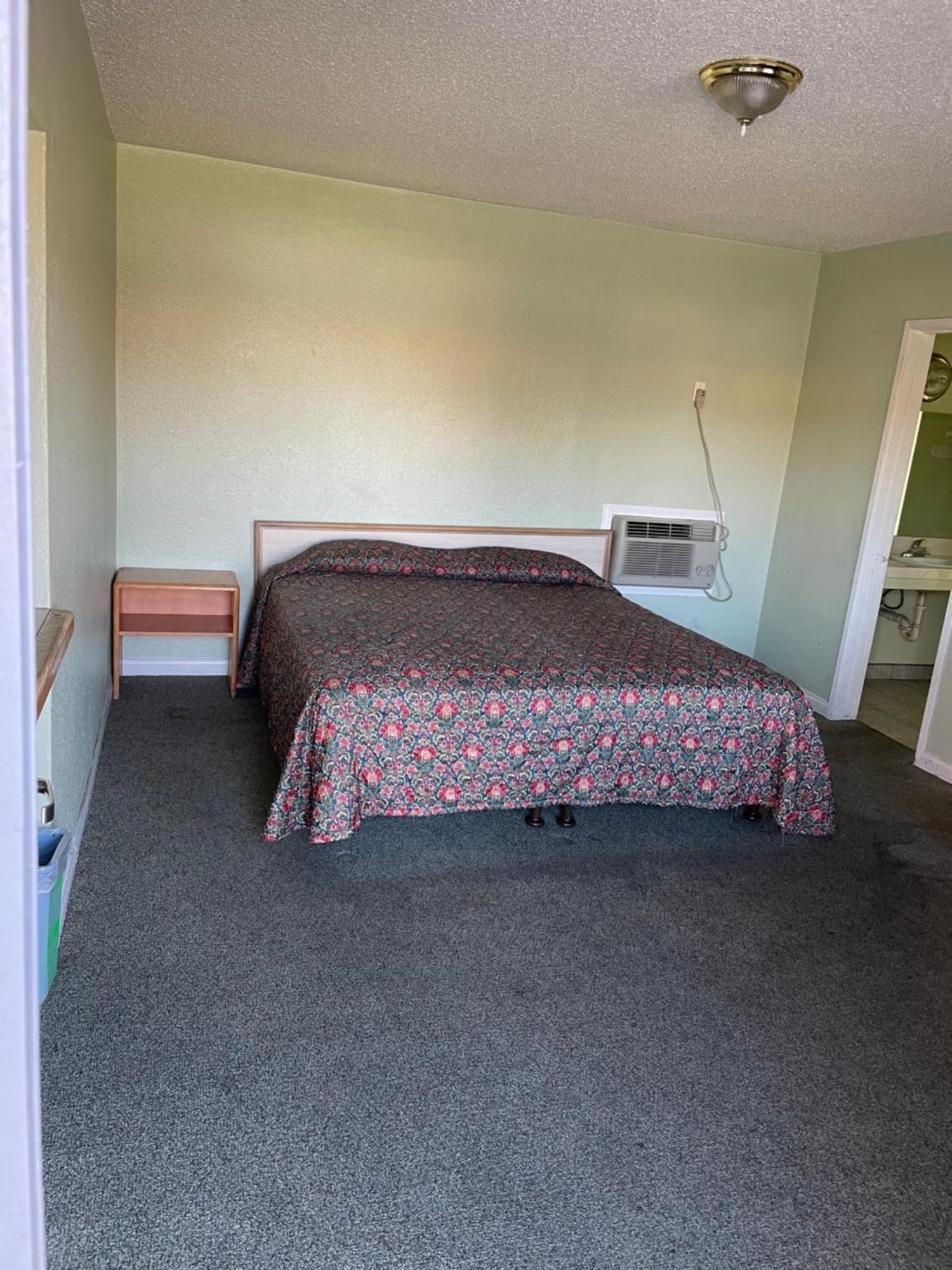 Ramona Motel Hemet Bagian luar foto